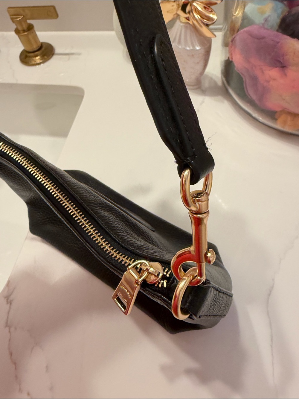 Coach Black Pebbled Leather Shoulder Bag Gold Hardware C2932 - Picture 5 of 7